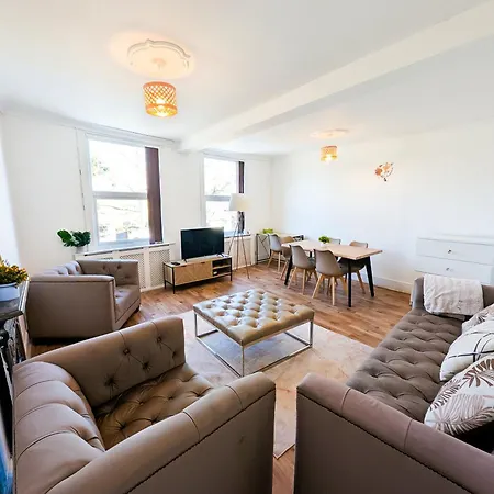 Budget 2Bdr Apartment 6Ppl